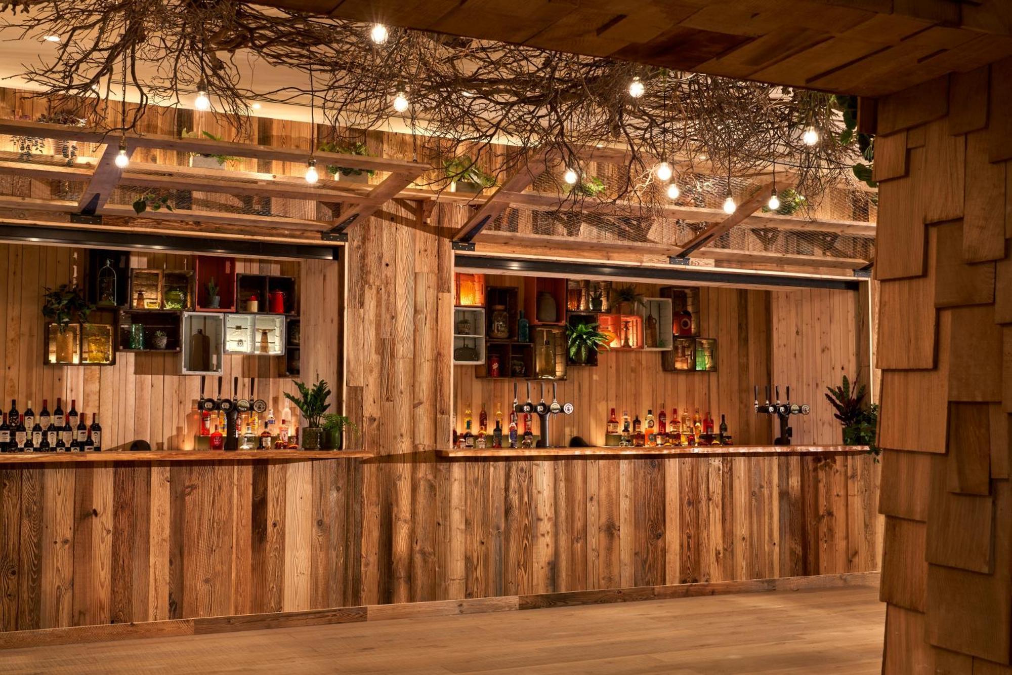 Treehouse Hotel Manchester — Photos 1